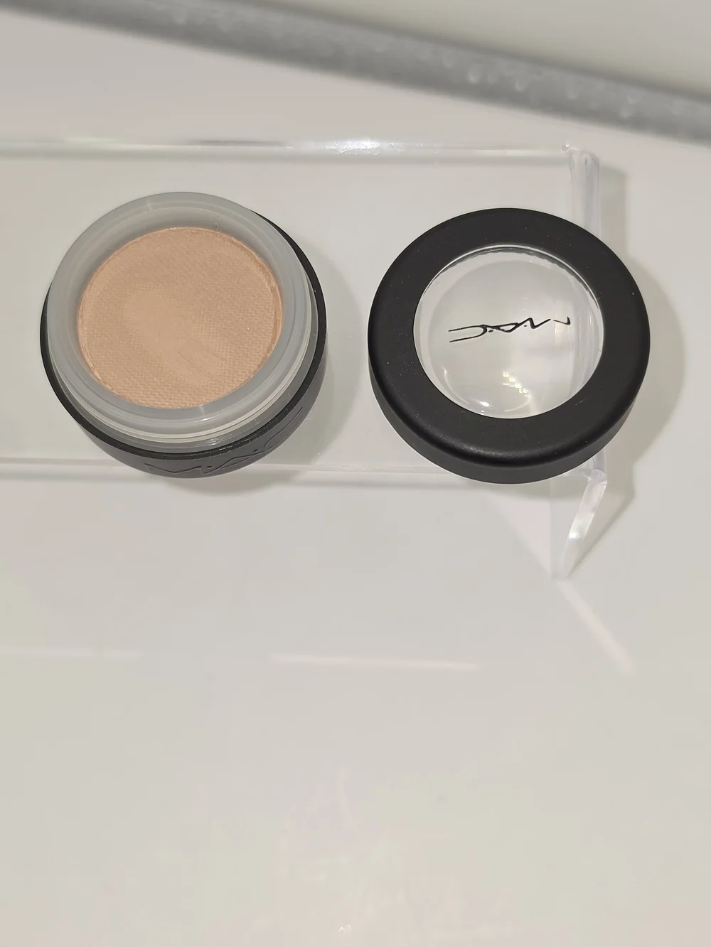 VINTAGE 1990s RARE MAC EYESHADOW - 